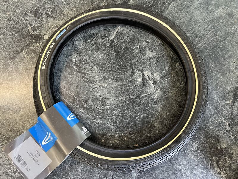 SCHWALBE Active Line 14 x 1 3/8 HS-140 BLACK 37-288 (350A) K-Guard Tyre click to zoom image