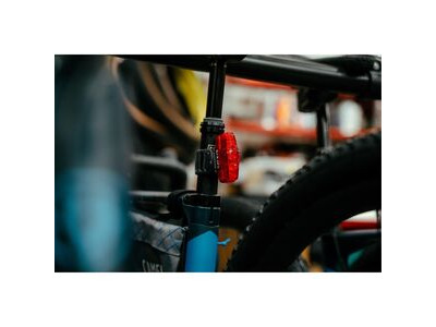 CATEYE VIZ 100 Rear Bike Light: USB-C click to zoom image