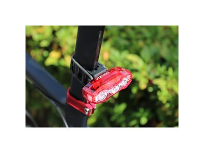 CATEYE Viz 300 Rear Bike Light USB-C click to zoom image