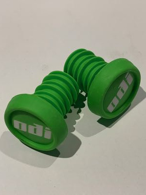 ODI GRIPS BMX 2 Colour Push In Plugs (Pair)  Green  click to zoom image